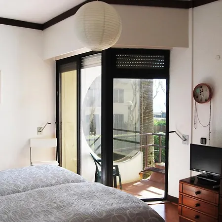 Seafront Swimming Pool Apartment Διαμέρισμα Εστορίλ