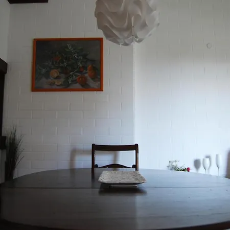 Seafront Swimming Pool Apartment Εστορίλ