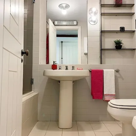 Seafront Swimming Pool Apartment * Εστορίλ